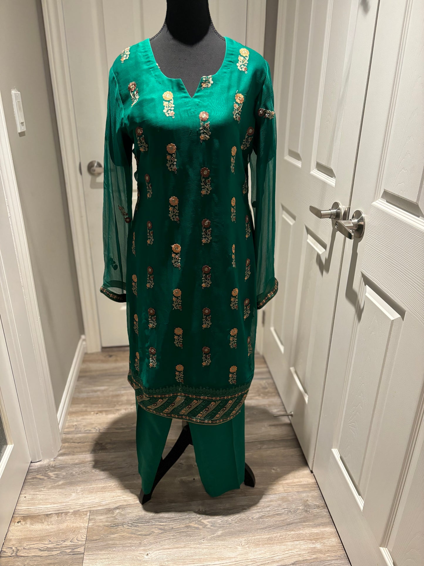 Green Embroidered Wealth 2 piece Suit