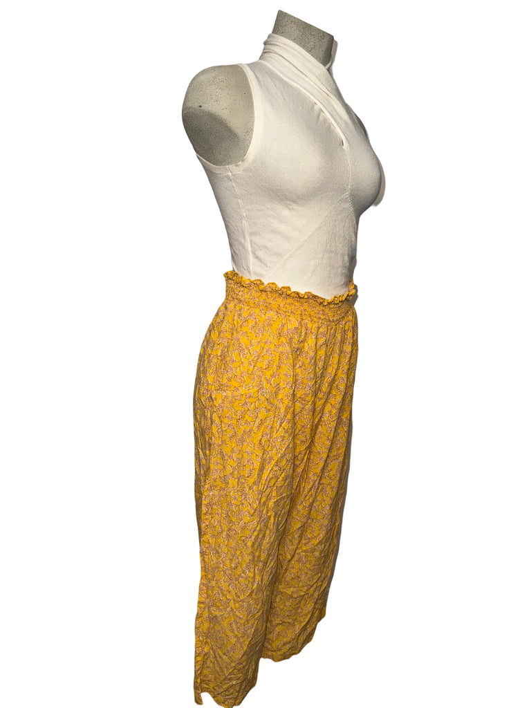 Old Navy Yellow Floral Wide-Leg Pants (Size Medium)