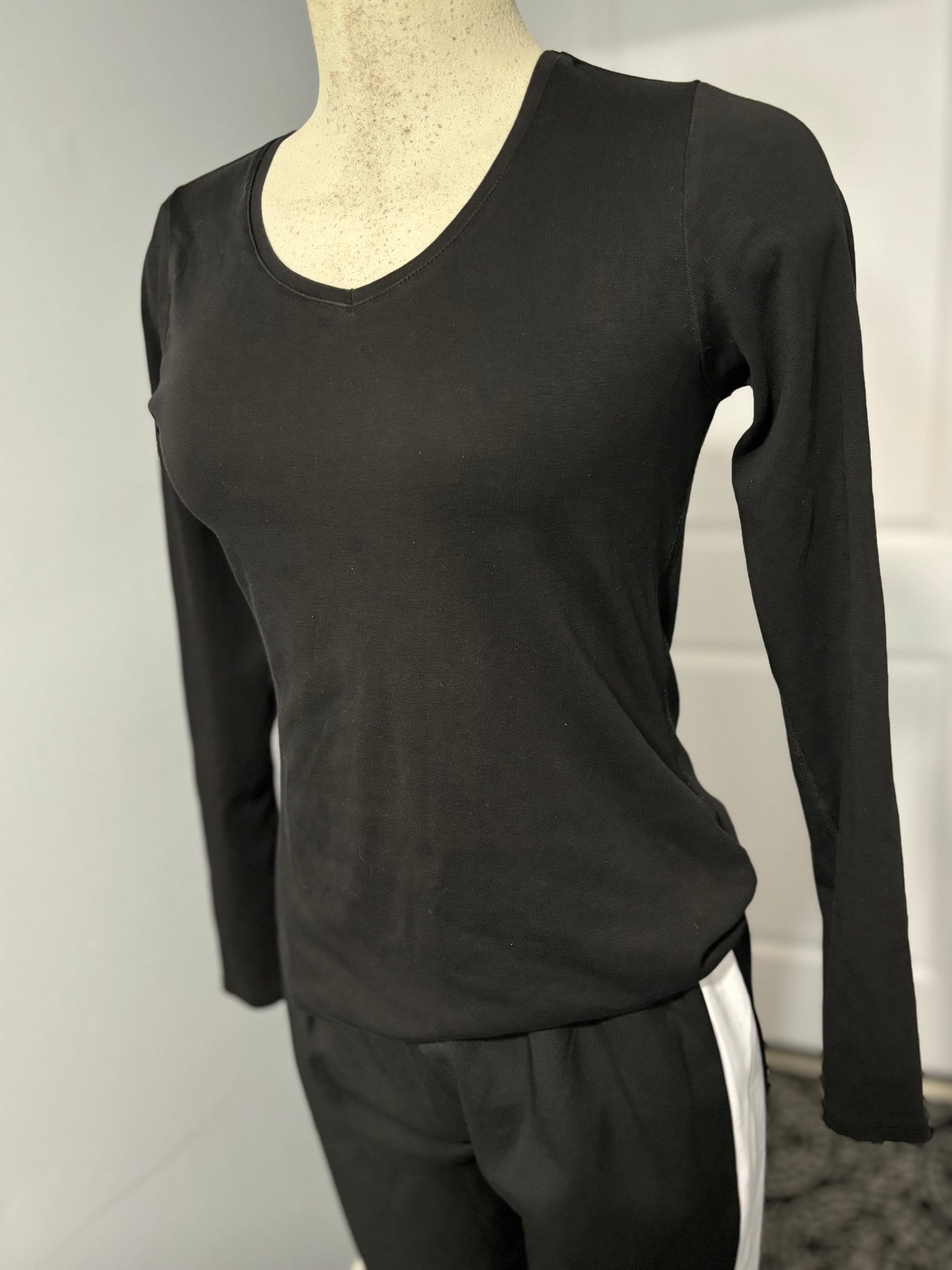 Ellen Tracy Black Layering Top